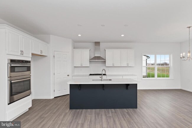 Building Photo - 508 Charleston Dr