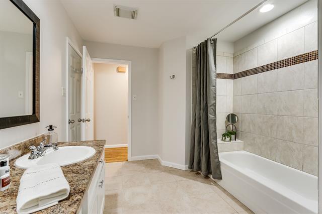 Building Photo - 929 Sugarberry Dr