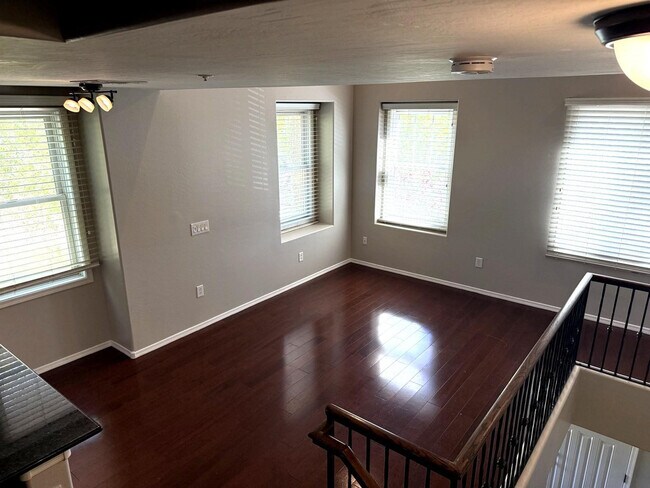 Building Photo - 4078 E Windsor Dr