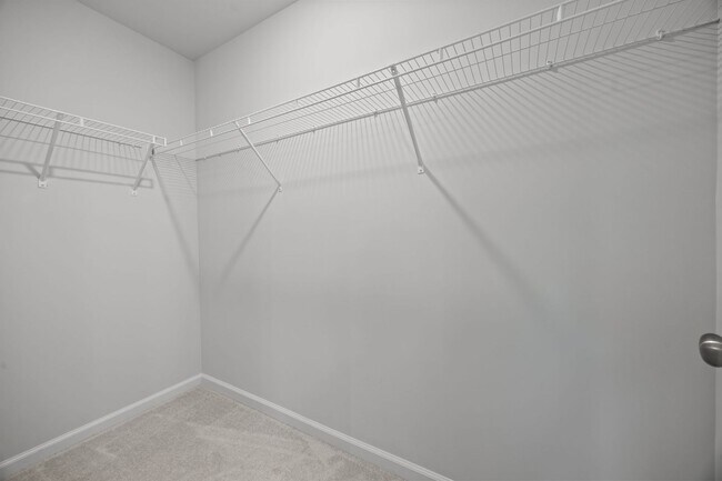 Building Photo - Raleigh Living Made Easy – 3BR Townhome w/ Amenities & Prime Location