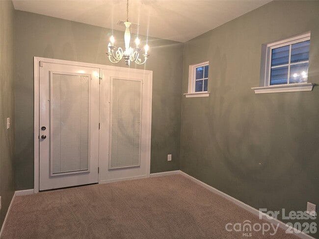 Building Photo - 5021 Kinross Ln