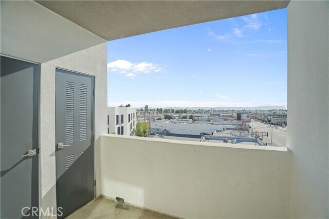 Building Photo - 8750 Sepulveda Blvd
