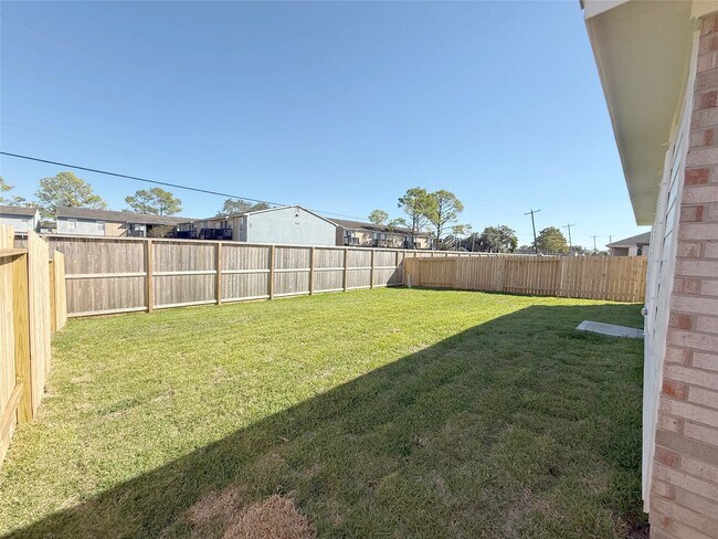 Building Photo - 505 Robin Ct