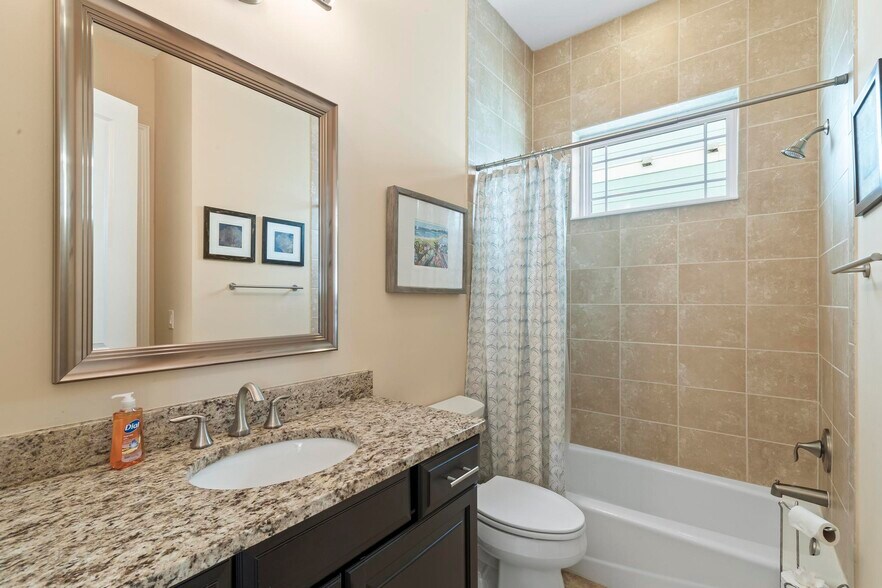 Building Photo - 2678 Sunset Inlet Dr