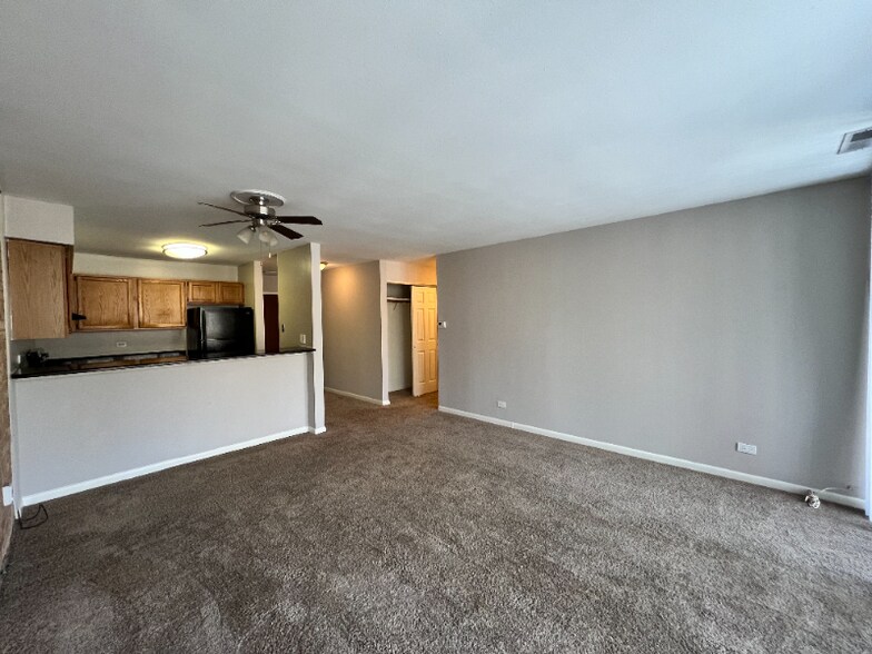 Building Photo - 5750 Abbey Dr