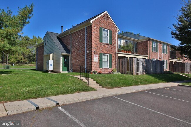 Building Photo - 159 Oberlin Terrace