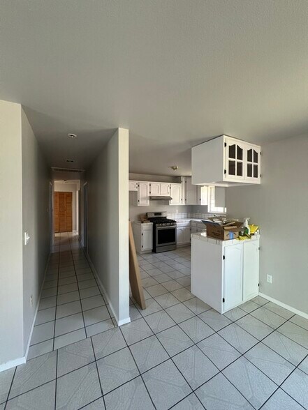 Building Photo - 8461 San Juan Ave