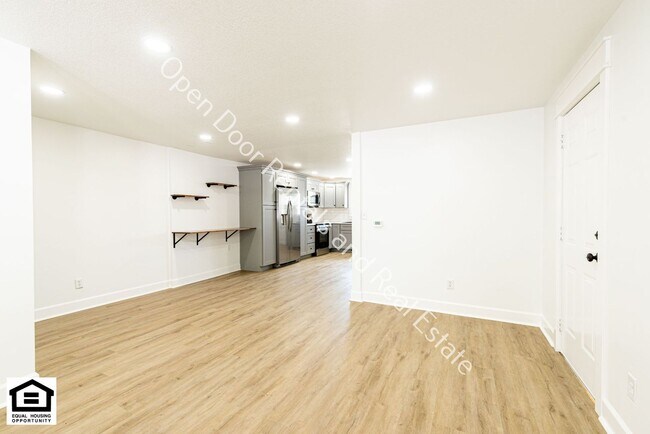 Building Photo - 15012 Tally Ho Dr