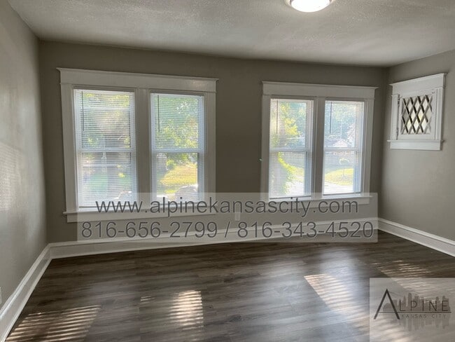 Building Photo - Beautiful Rehab on Corner Lot in Midtown, ...