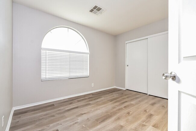 Building Photo - 3705 Copper Keg Ct