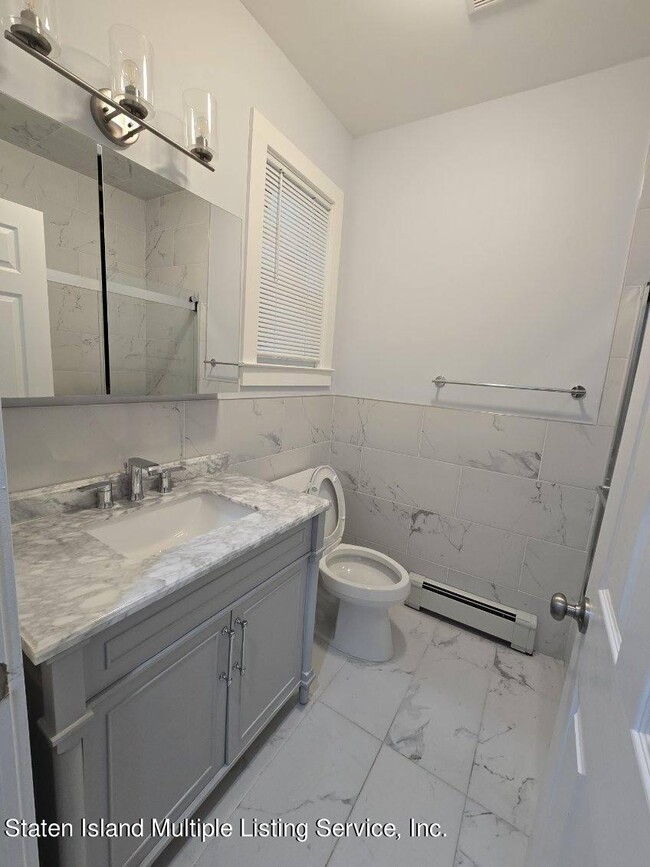 Building Photo - 542 BROADWAY-