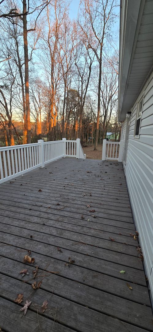 Building Photo - Private 3bd 2bath house