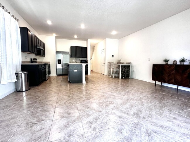 Building Photo - 370 Feltrim Reserve Blvd