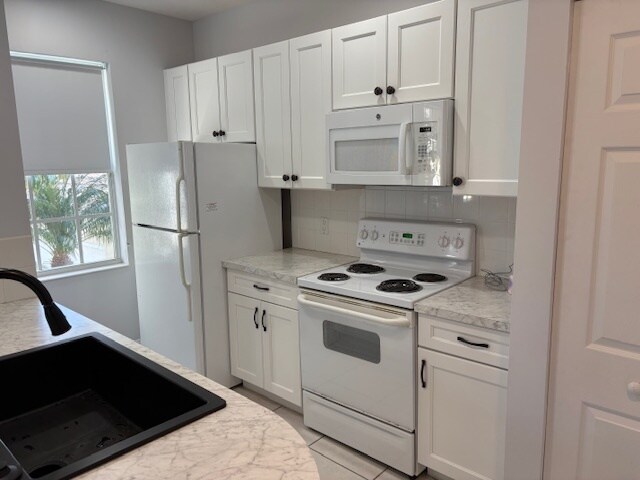 Building Photo - 259 San Remo Dr