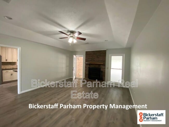 Building Photo - 220 Saddlebrook Trail