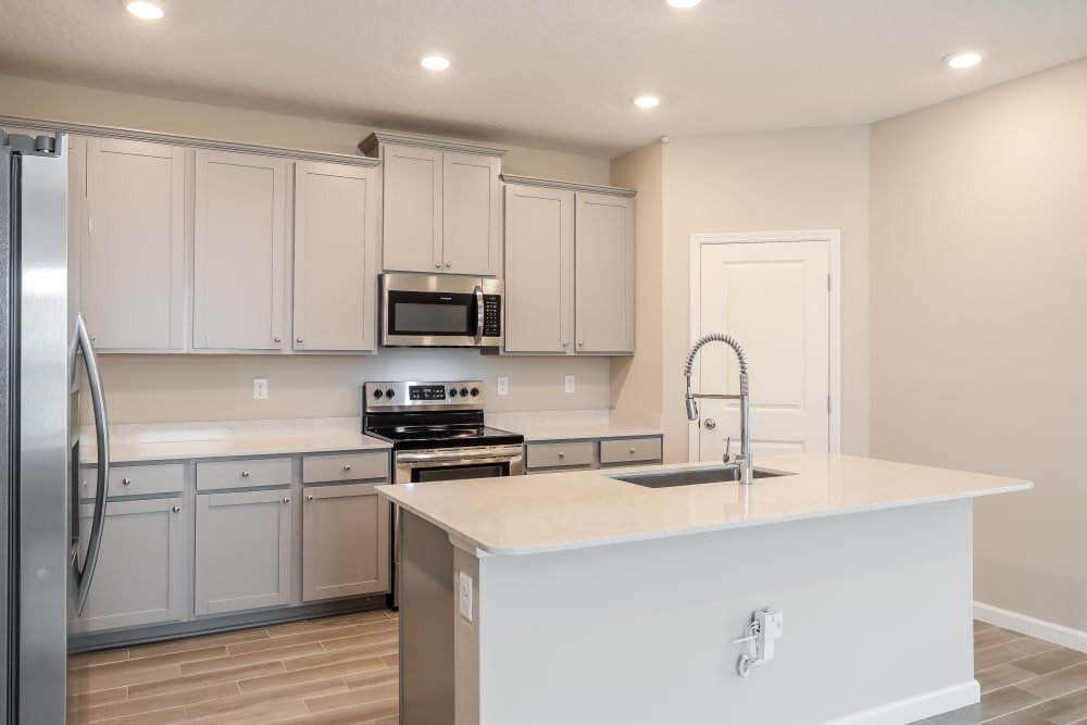 Building Photo - 6337 Bluff Ave