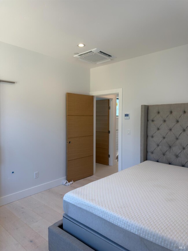 Building Photo - 5255 O'Donnell Ln