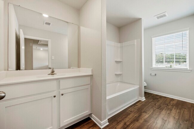 Building Photo - 10414 Red Cardinal Dr