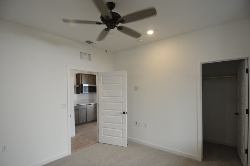 Building Photo - 7414 Lemon Mdw Pl