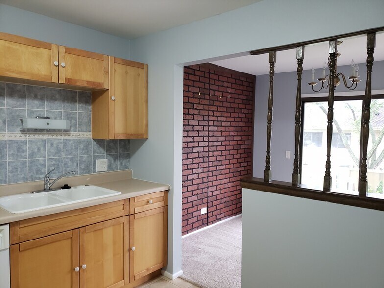 Building Photo - 1103 Wildberry Ct