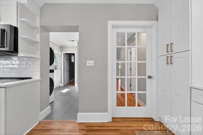 Building Photo - 3920 Haven Dr