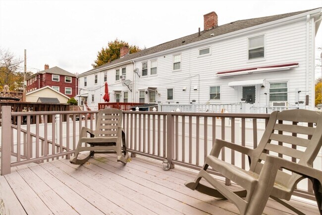 Building Photo - 1 Bay State Rd