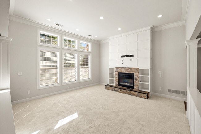 Building Photo - 916 Star of Danube Way