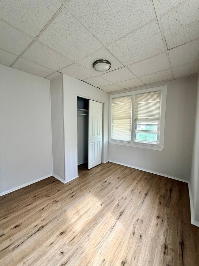 Building Photo - 3563 Emerald St