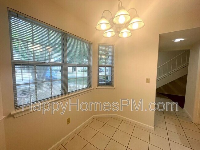 Building Photo - 1125 Monaco Dr