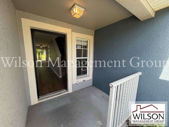 Building Photo - 12664 Somerset Oaks St