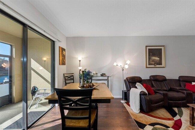 Building Photo - 5167 Bay Isle Cir