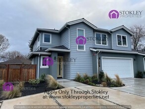 Building Photo - 3184 Manor Ave