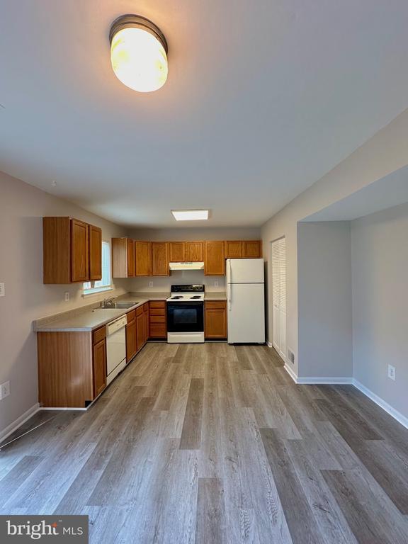 Building Photo - 8650 Inyo Pl