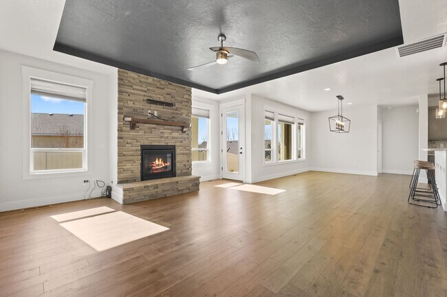 Building Photo - Large home with an RV garage