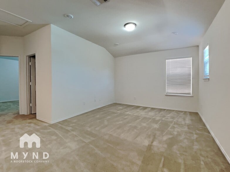 Building Photo - 17310 Headstock Rd