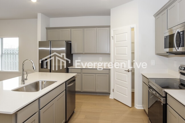 Building Photo - 16670 Maggie Ct