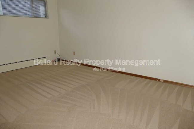 Building Photo - 722 N 47th St