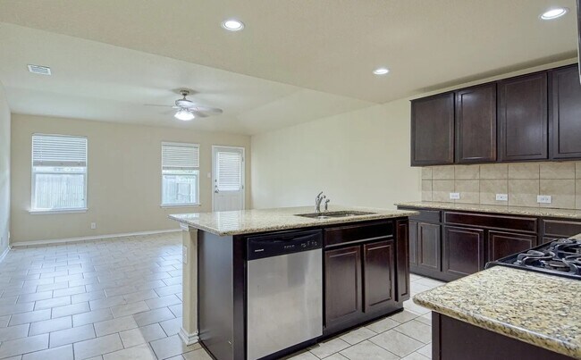 granite counter top - 10814 Arkey Ave