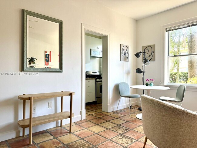 Building Photo - 900 16th St