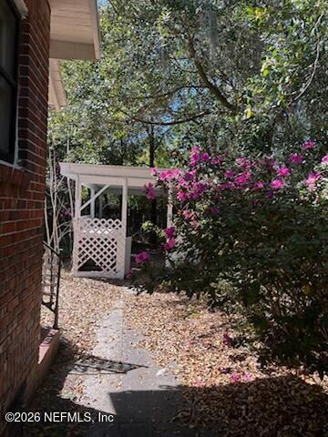 Building Photo - 678 Ivy St