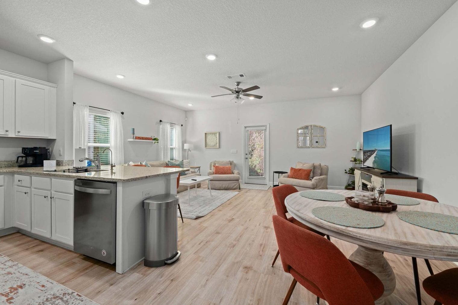 Building Photo - 12 Sandy Cv Wy