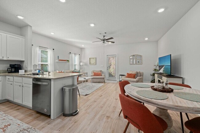 Building Photo - 12 Sandy Cv Wy