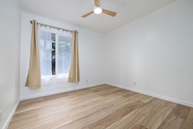 Building Photo - 73-4343-4343 Oneone St