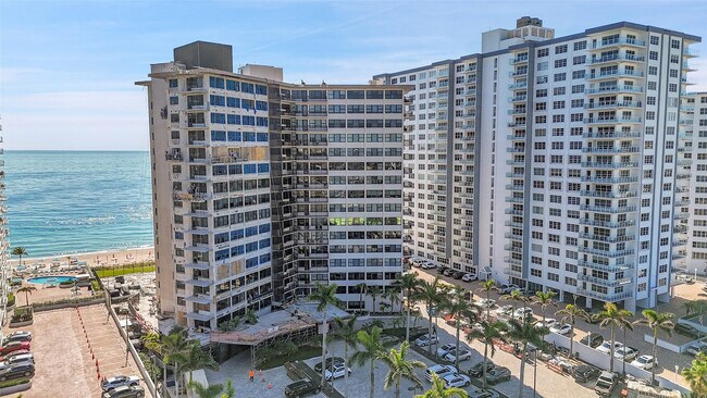 Building Photo - 3800 Galt Ocean Dr