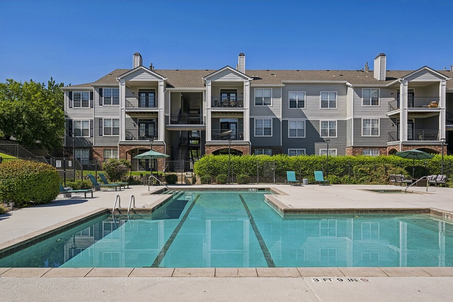 Building Photo - Emmersyn at Lone Tree