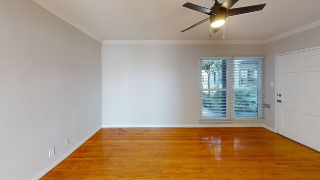 Building Photo - Adams apartments...Newly Remodeled 2 Bedro...