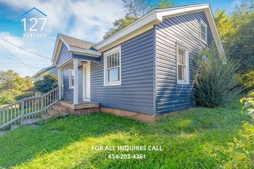 Building Photo - Comfortable 2-Bedroom Home with Central Air & Washer/Dryer Hookups