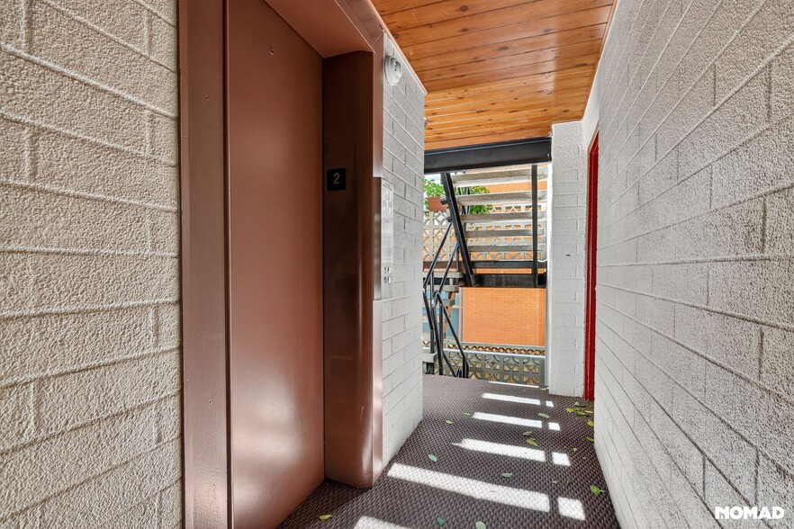 Building Photo - 1343 N High St