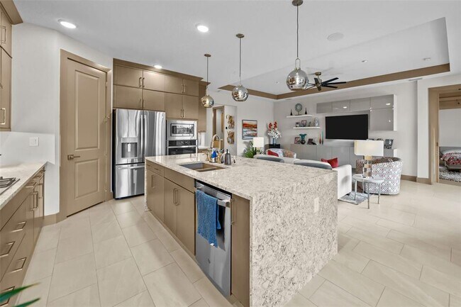 Building Photo - 17702 Cresswind Ter