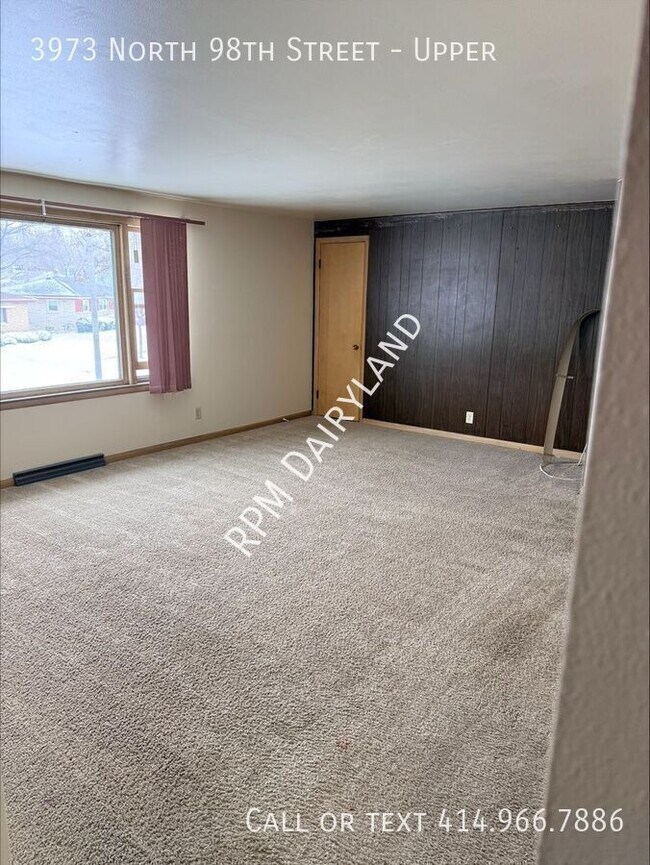 Building Photo - 3973 N 98th St